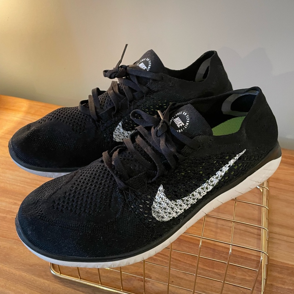 Mens Free RN Flynknit Athletic Shoes - Sz 10 - great condition
